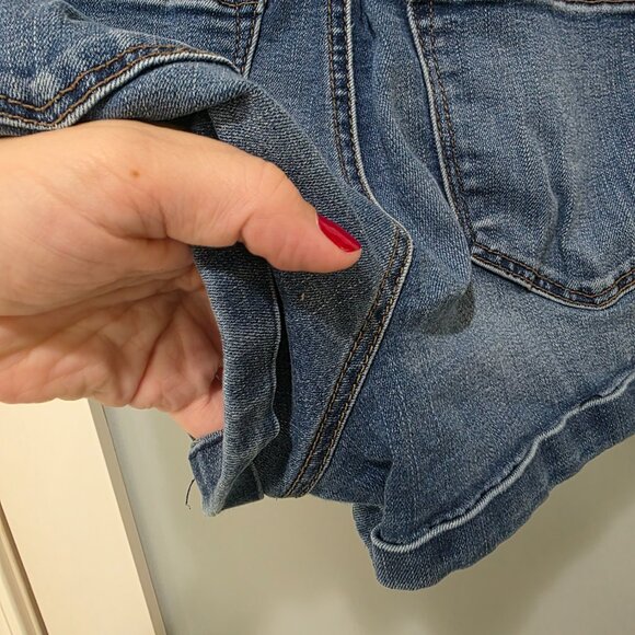 Refuge High-Rise Button Fly Jean Shorts – Size 4, Blue Denim - Picture 10 of 11